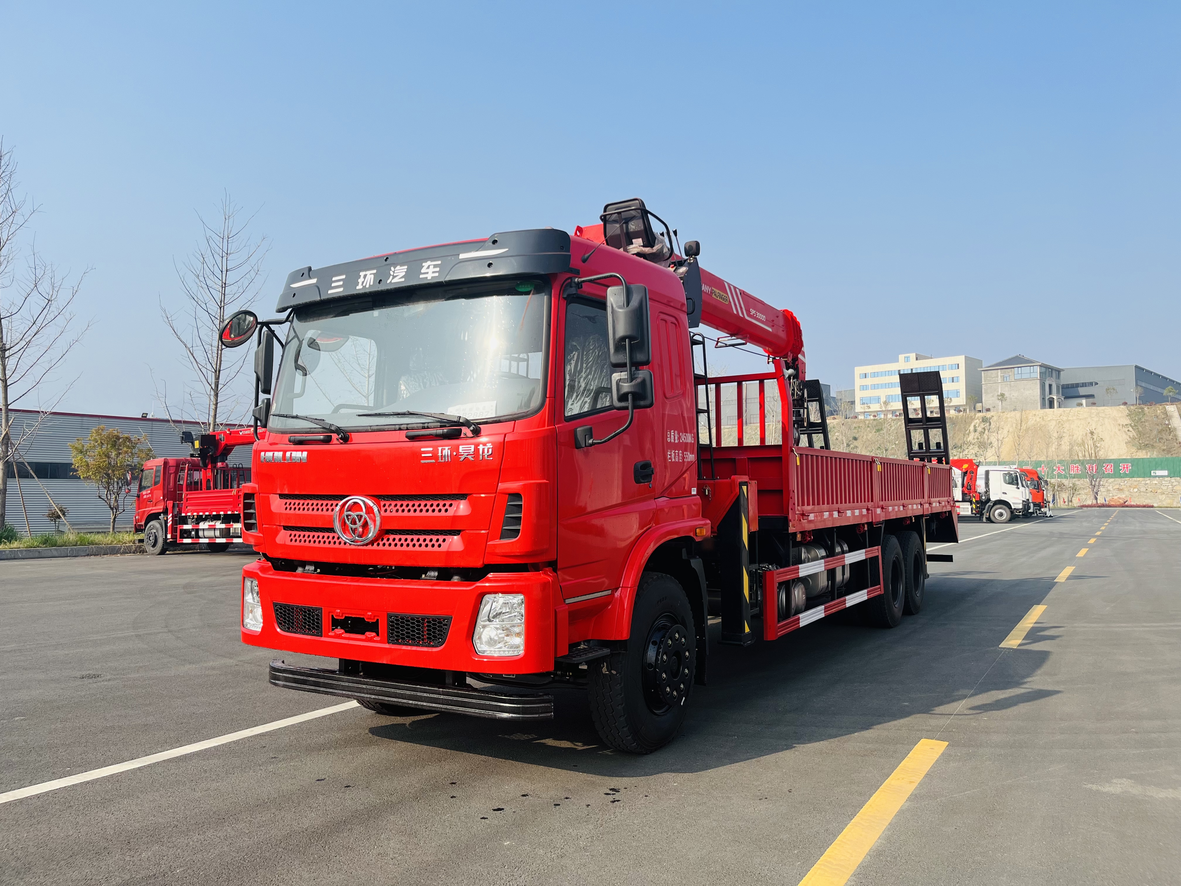 三環(huán)后八輪 三一12噸4節(jié)臂帶爬梯 隨車起重運輸車(圖2)